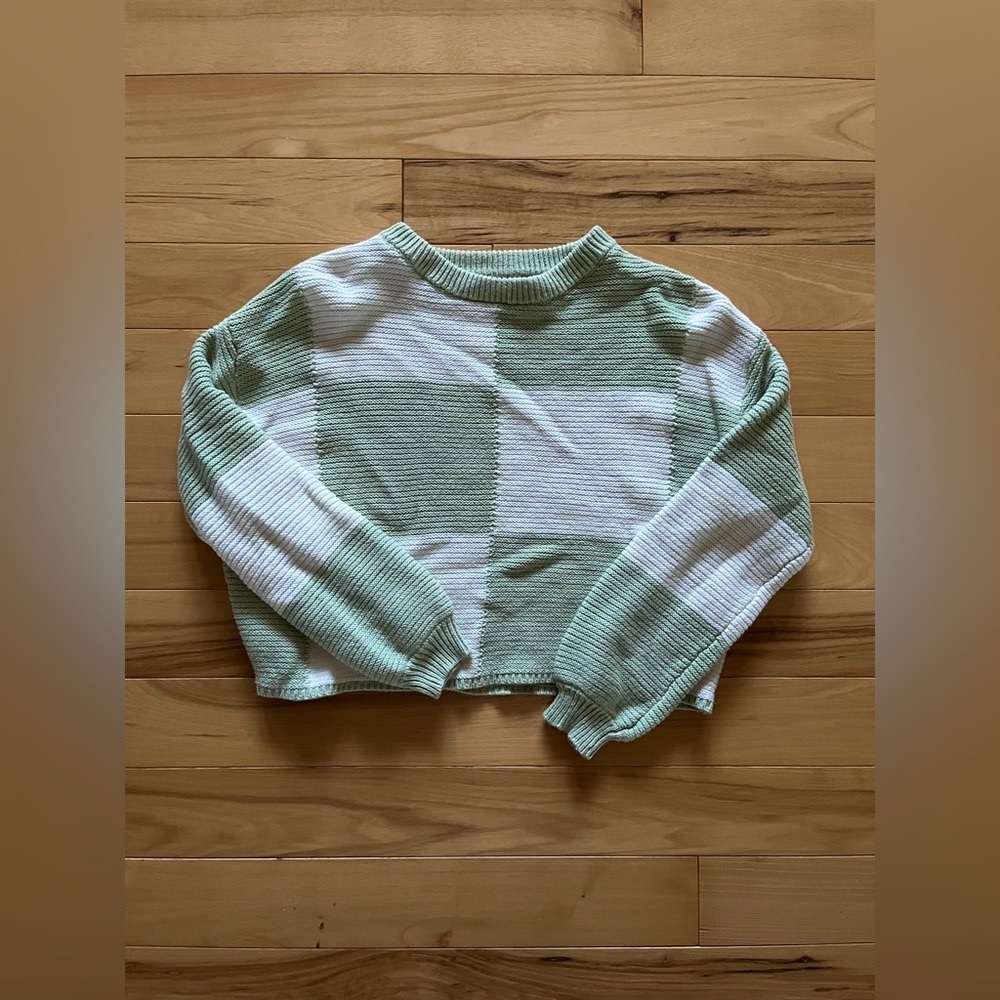 Women’s Checkered Sweater
